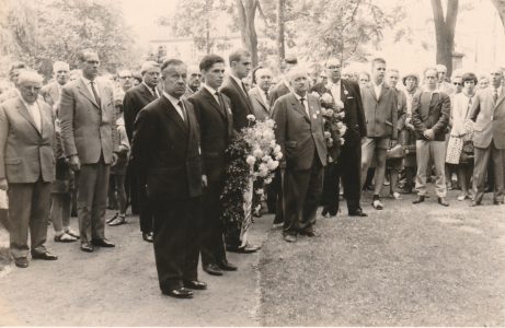 Kranzniederlegung 1964 in Springe