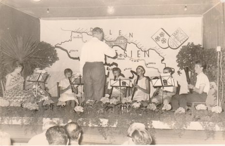 Musikalische Darbietung bei den Feierlichkeiten 1964 in Springe